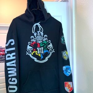 Harry Pot. ter Hogwarts Crest Logo Black Hoodie L